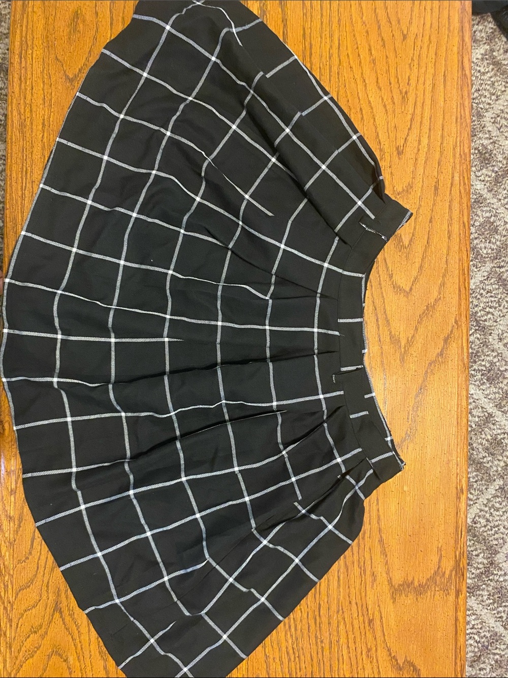 Hot Topic Black Skater Skirt with White Windowpane Grid